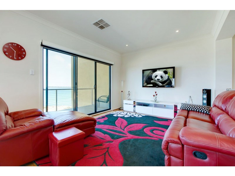1/1 Selway Terrace, O’sullivan Beach SA 5166