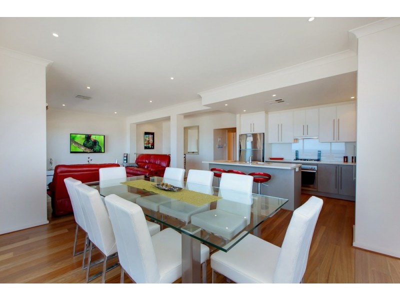 1/1 Selway Terrace, O’sullivan Beach SA 5166