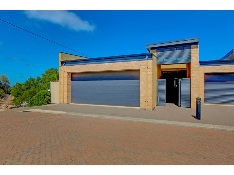 1/1 Selway Terrace, O’sullivan Beach SA 5166