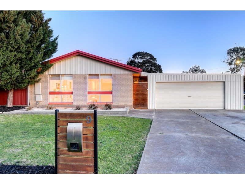 9 Garema Drive, Morphett Vale SA 5162