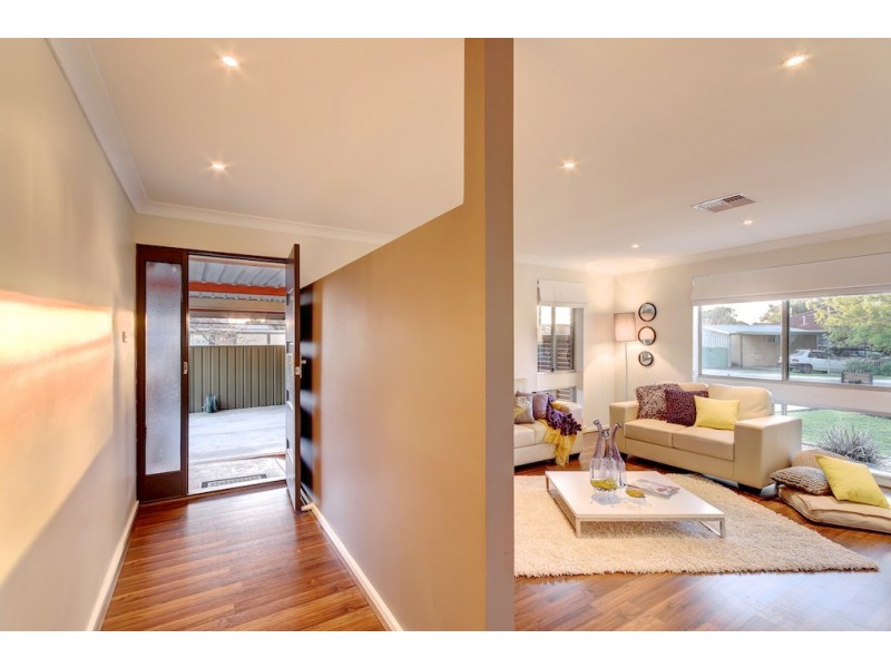 9 Garema Drive, Morphett Vale SA 5162