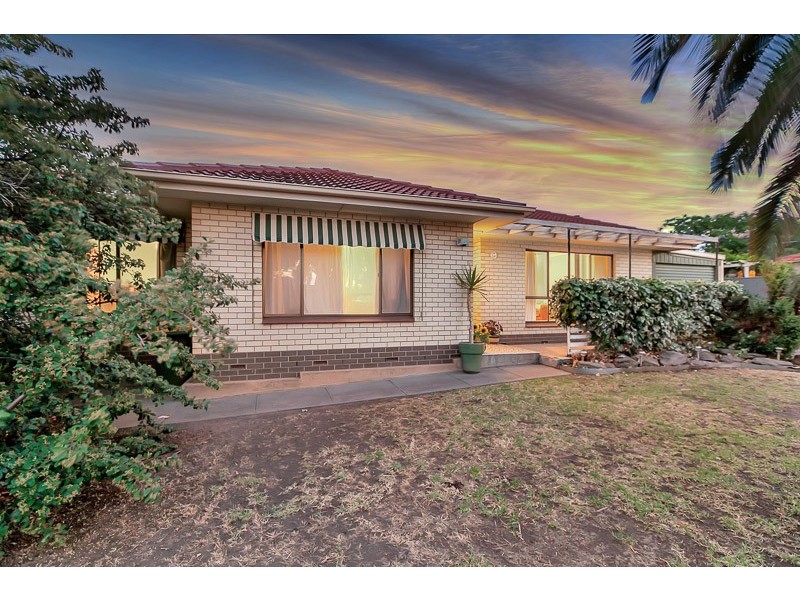 12 England Avenue, Port Noarlunga SA 5167