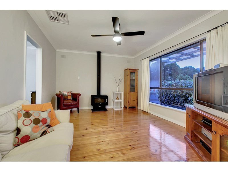 12 England Avenue, Port Noarlunga SA 5167