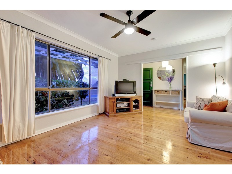 12 England Avenue, Port Noarlunga SA 5167