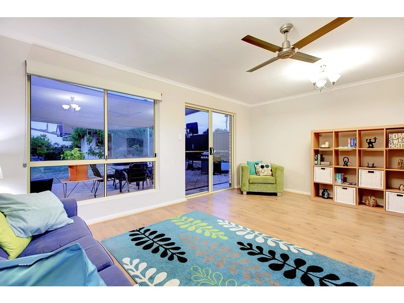 12 England Avenue, Port Noarlunga SA 5167