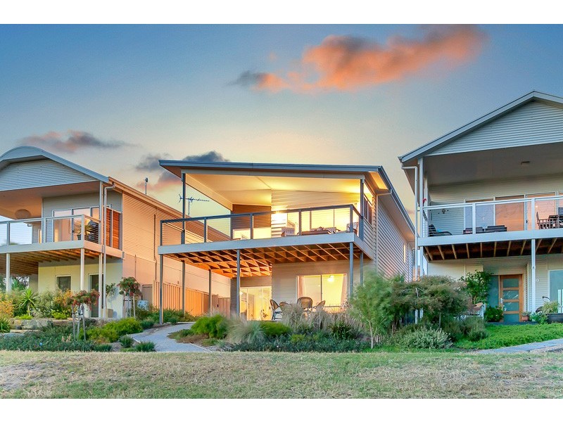 10 Lichen Walk, Aldinga Beach SA 5173