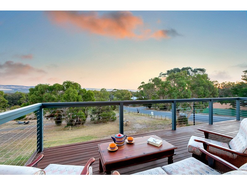 10 Lichen Walk, Aldinga Beach SA 5173