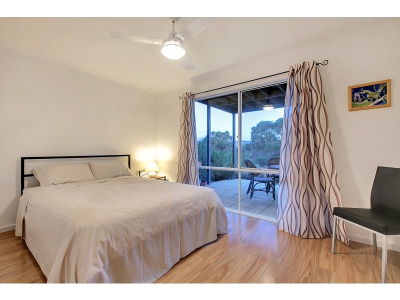 10 Lichen Walk, Aldinga Beach SA 5173