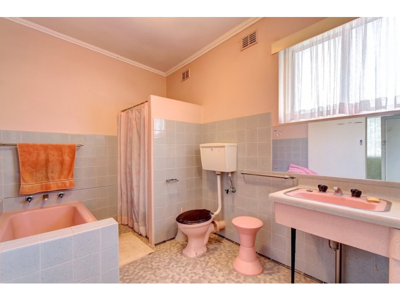 15 Hunt Crescent, Christies Beach SA 5165