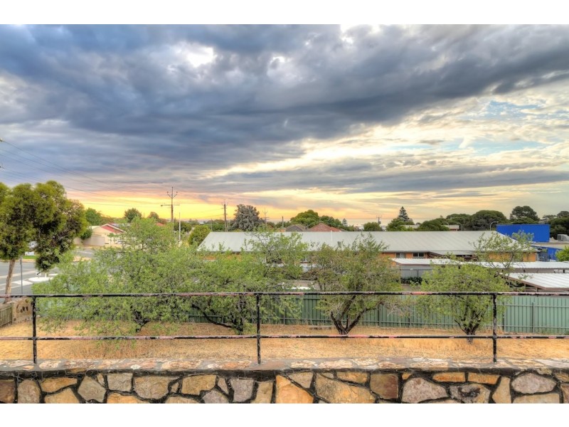 15 Hunt Crescent, Christies Beach SA 5165