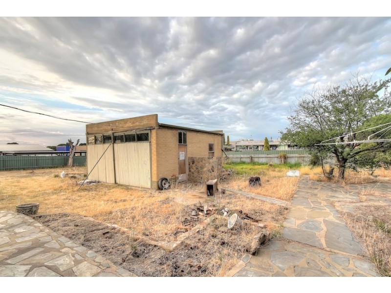 15 Hunt Crescent, Christies Beach SA 5165