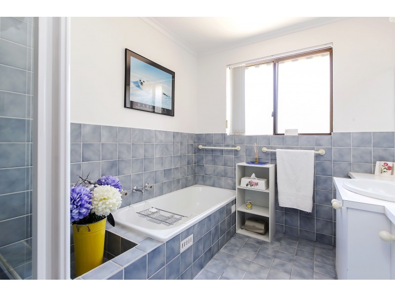 3 Beauvale Place, Huntfield Heights SA 5163