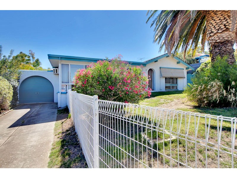 16 Gretel Crescent, Hallett Cove SA 5158