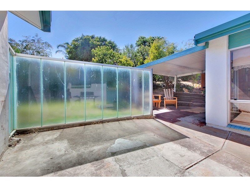 16 Gretel Crescent, Hallett Cove SA 5158