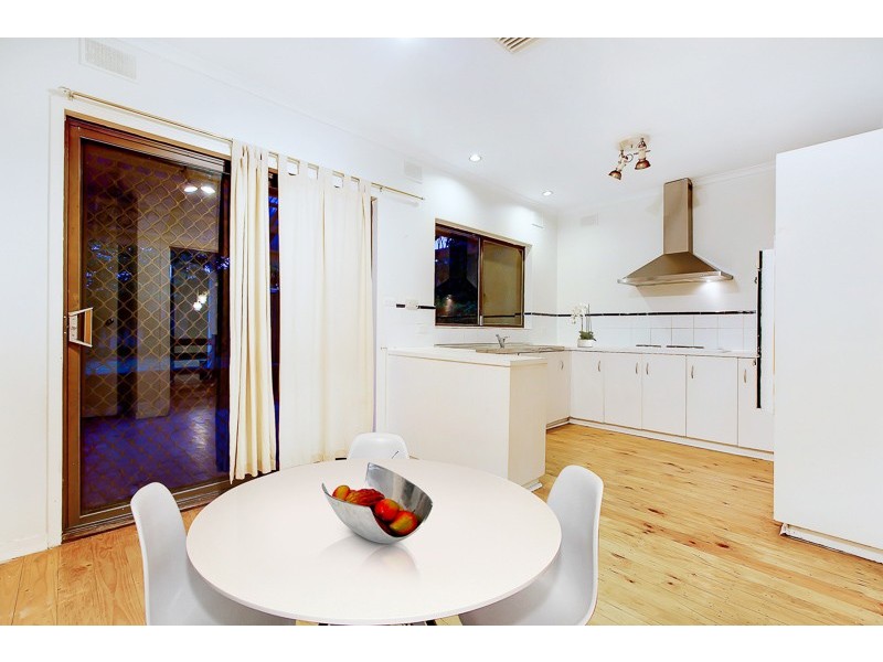 4 York Drive, Flagstaff Hill SA 5159