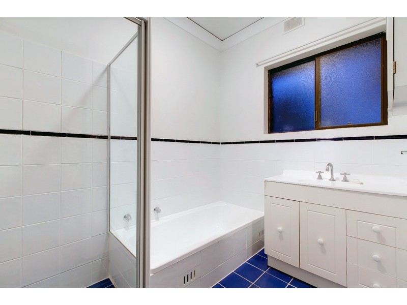 4 York Drive, Flagstaff Hill SA 5159