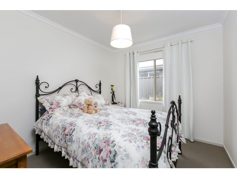 18b Kitto Crescent, Aldinga Beach SA 5173