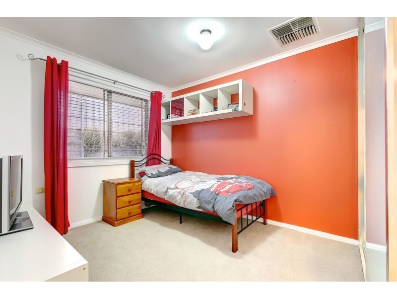 3 Horseshoe Drive, Woodcroft SA 5162