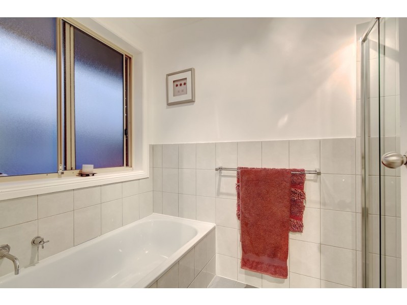 3 Horseshoe Drive, Woodcroft SA 5162