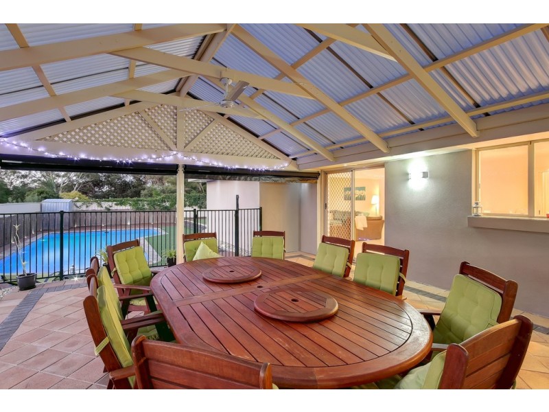 3 Horseshoe Drive, Woodcroft SA 5162