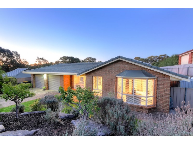 3 Horseshoe Drive, Woodcroft SA 5162