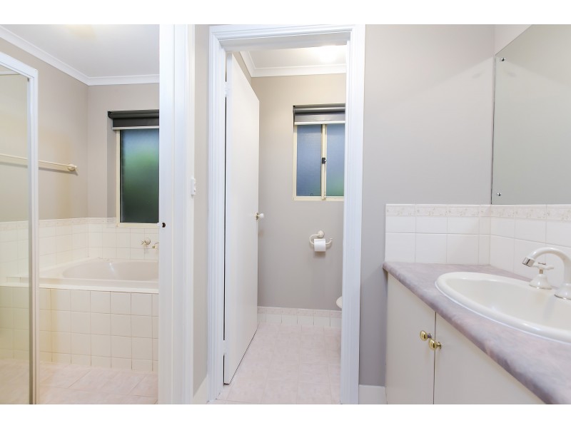 8 Apsley  Court, Port Noarlunga SA 5167