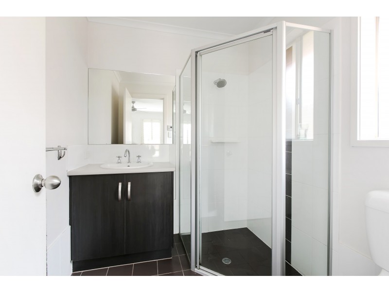 8 Angle Road, Seaford Meadows SA 5169