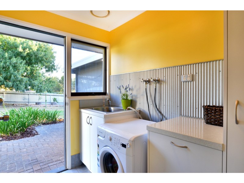 12 Dridan Crescent, Trott Park SA 5158