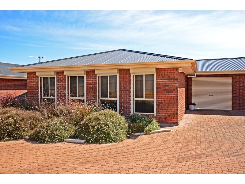 2/2 Olivier Terrace, Hallett Cove SA 5158