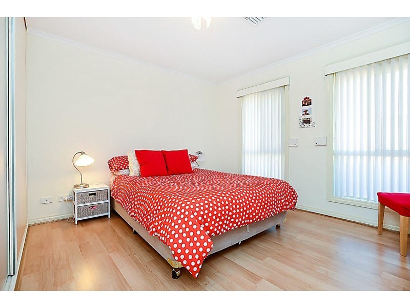 2/2 Olivier Terrace, Hallett Cove SA 5158