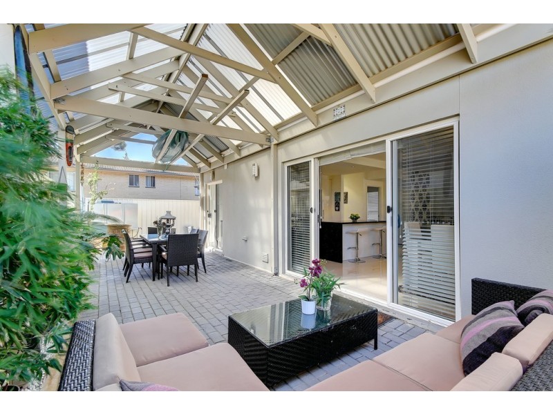 18 Quintus Terrace, Dover Gardens SA 5048