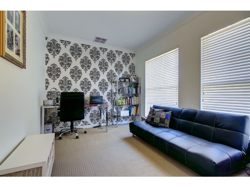 18 Quintus Terrace, Dover Gardens SA 5048