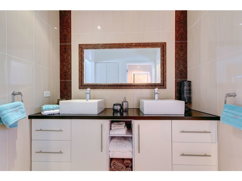 18 Quintus Terrace, Dover Gardens SA 5048