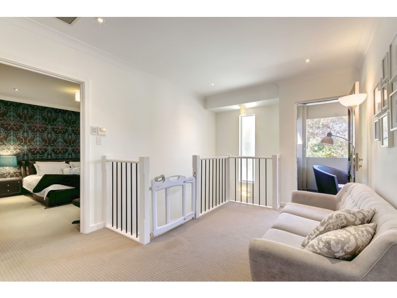 18 Quintus Terrace, Dover Gardens SA 5048