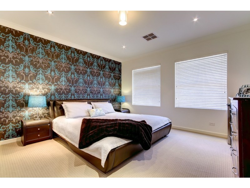 18 Quintus Terrace, Dover Gardens SA 5048