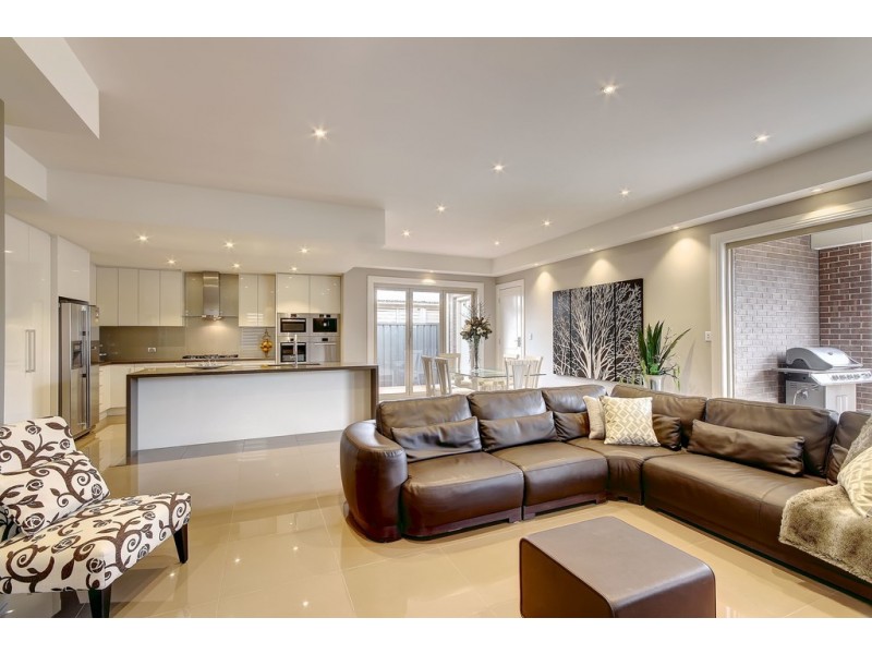 12 Acacia Grove, Flagstaff Hill SA 5159