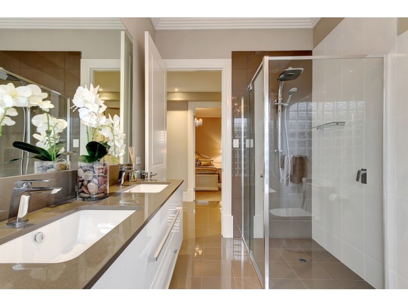 12 Acacia Grove, Flagstaff Hill SA 5159