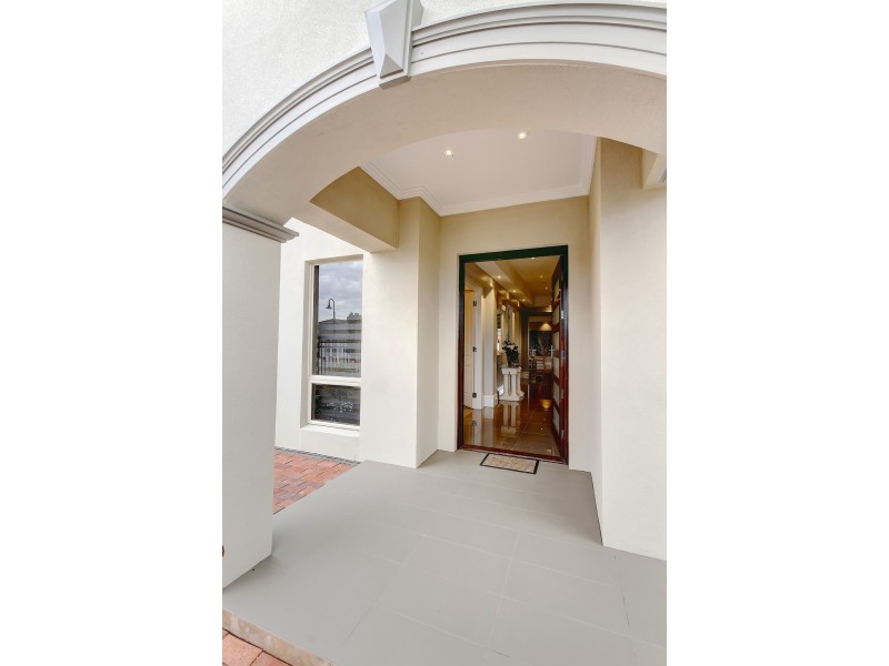 12 Acacia Grove, Flagstaff Hill SA 5159