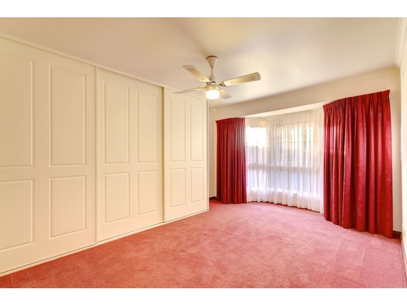 19 Cove Circuit, Seaford Rise SA 5169