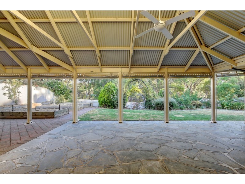 19 Cove Circuit, Seaford Rise SA 5169