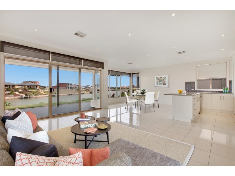 11 Blanche Parade, Hindmarsh Island SA 5214