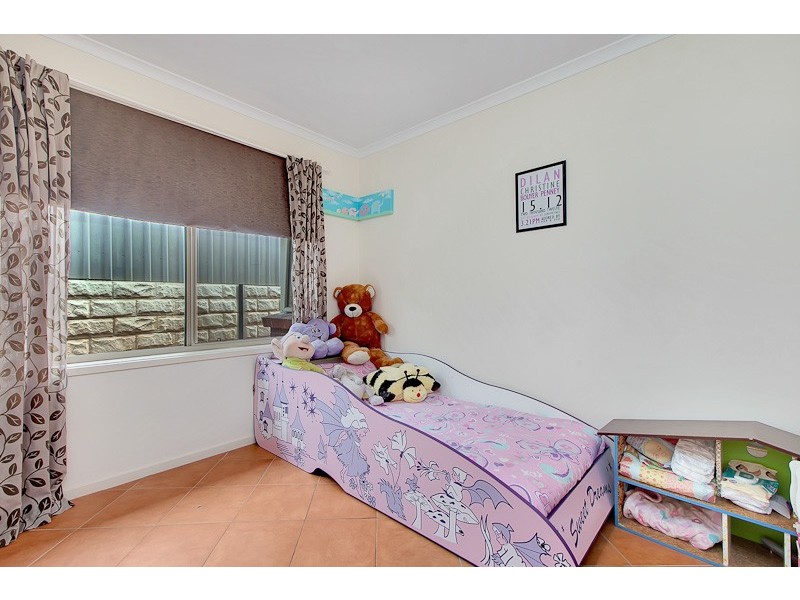 8 Sameden Drive, Noarlunga Downs SA 5168