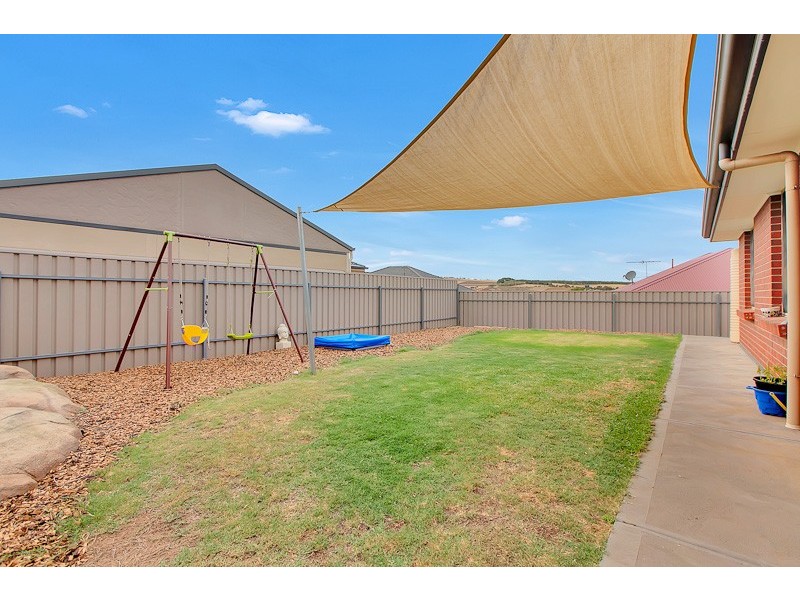 8 Sameden Drive, Noarlunga Downs SA 5168