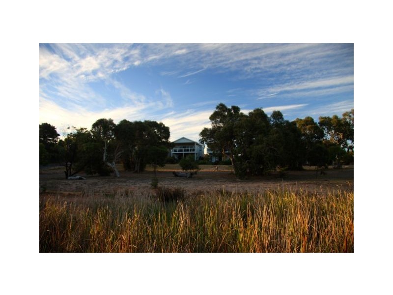 8 Lichen Walk, Aldinga Beach SA 5173