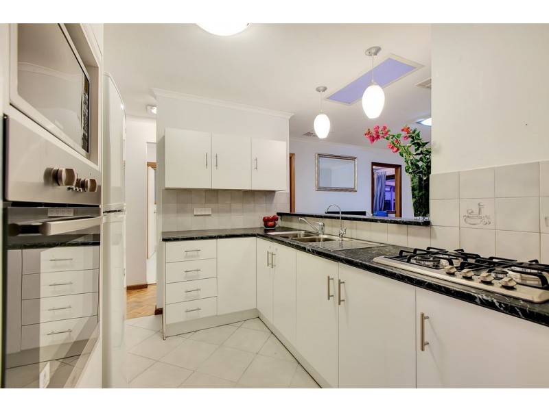 37 Holly Rise, Hackham West SA 5163