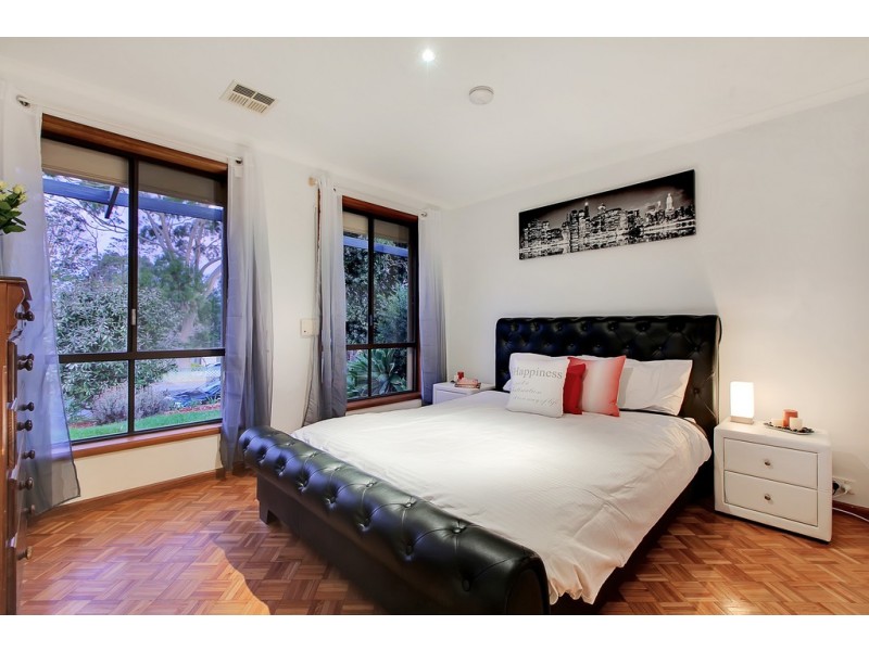 37 Holly Rise, Hackham West SA 5163