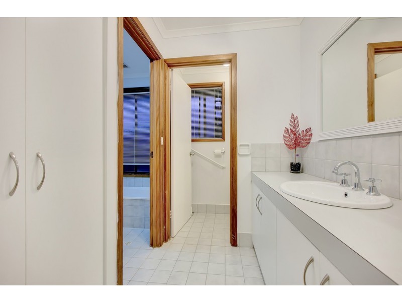 37 Holly Rise, Hackham West SA 5163