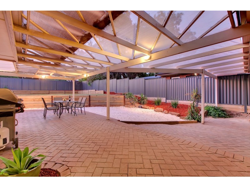37 Holly Rise, Hackham West SA 5163