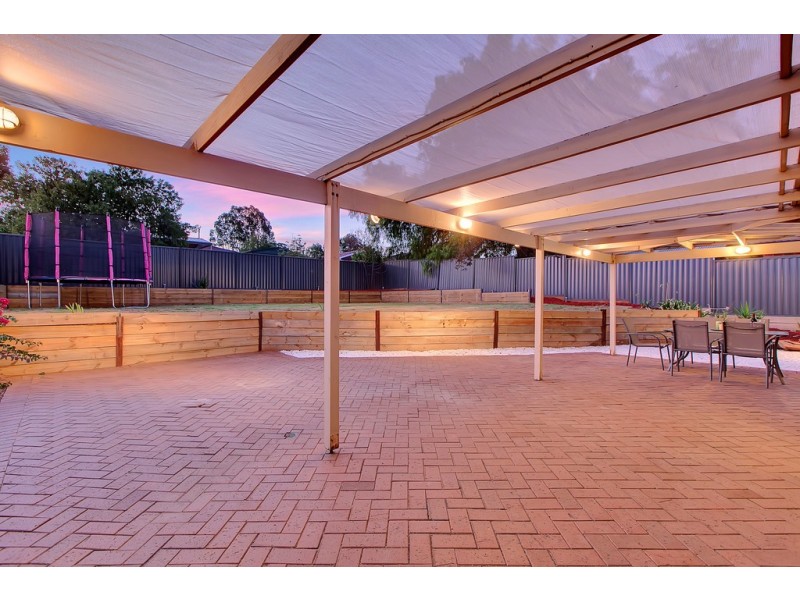 37 Holly Rise, Hackham West SA 5163