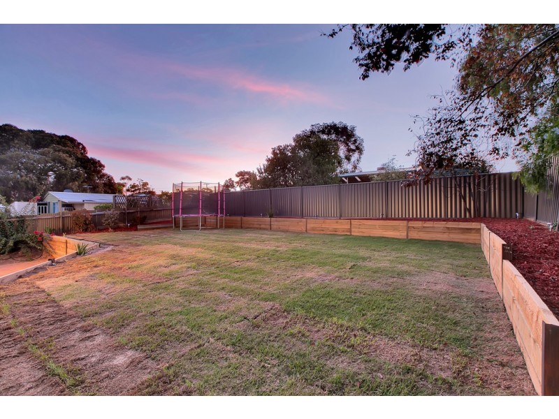 37 Holly Rise, Hackham West SA 5163